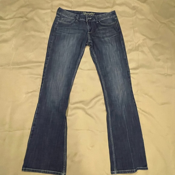 Wrangler Jeans Womens Wrangler Jeans Boot Cut Size 7x 34 Poshmark